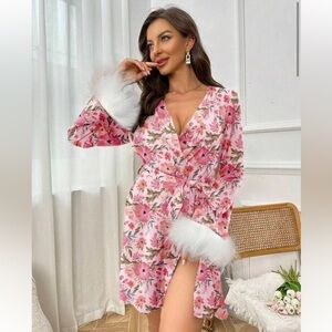 Flower Print Feather Cuff Sleeve House Robe